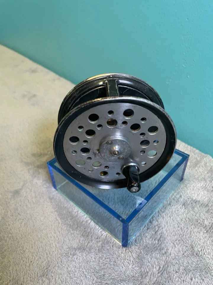 Antigo molinete de pesca com mosca Orvis JW Young Battenkill feito na Inglaterra 3,5" diâmetro 5,7 oz - Imagem 4 de 4