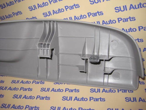 Bisel de acabado de plástico lateral asiento de conductor Toyota Tacoma LH 2001-04 gris claro - Imagen 6 de 10