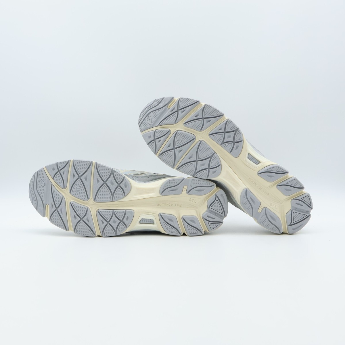 1203A372-600 Asics Gel-NYC Ivory Mid Grey Cream White Light Steel