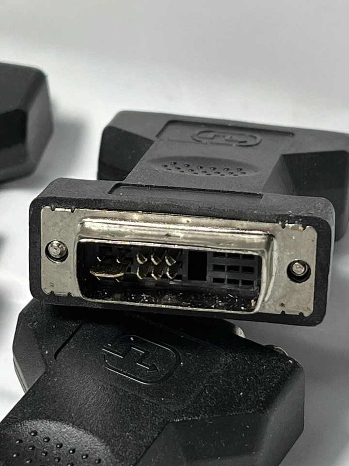 8 PC LOT, DVI-I Male to VGA Female Port Replicator Adapter Converter 51J0248 - Image 4 of 4