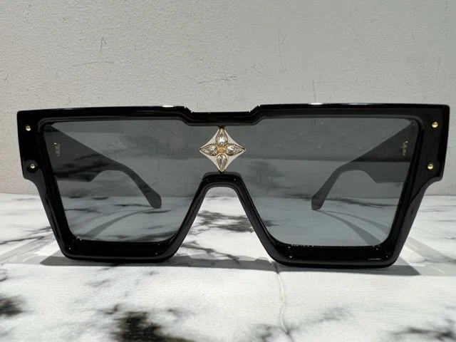 Louis Vuitton Cyclone Sunglasses