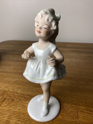 Estatuilla Wallendorf Niña Molde Alemania # 1762 De Colección - Imagen 3 de 12