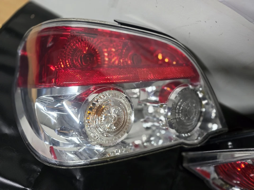 Subaru Impreza Hawkeye Taillights Clear  - image 4 of 4