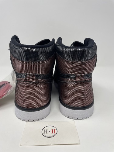 New Wmns Air Jordan 1 Retro High OG Fearless 2018 Metallic Rose Size 7.5W/6 Mens - Picture 3 of 5