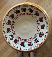 Vintage NICHOLAS MOSSE  country pasta/salad bowl, apple motif 10 1/2"~  IRELAND