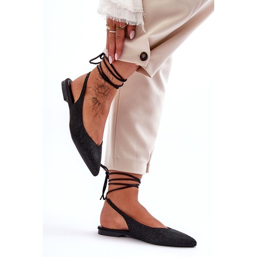 Bailarinas para mujer con cordones decoradas con tachuelas - Imagen 3 de 5