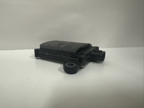 2019 20 TOYOTA COROLLA BLIND SPOT SENSOR OEM 88162-12021 *M1120 - Picture 4 of 7
