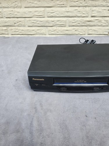 Panasonic PV-V4020 Omnivision Blue Line Videorecorder Player ohne Fernbedienung funktioniert super - Bild 2 von 9