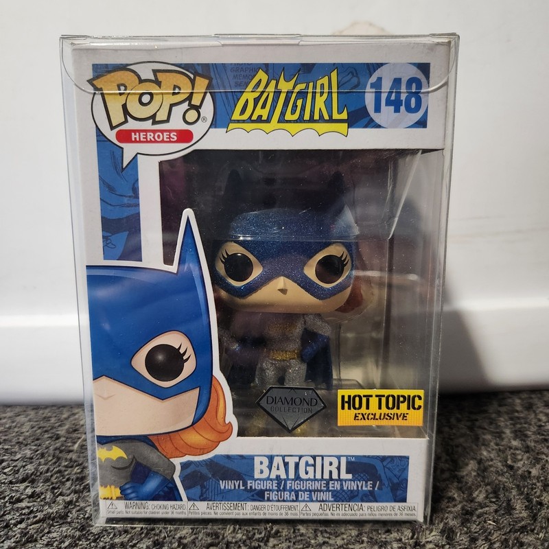 Funko Pop! Heroes Batgirl #148 Hot Topic Diamond Collection w/ Protector 