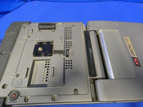 Sony DNW-A25 Half Rack Betacam SX Recorder for PARTS/NOT WORKING, NVRAM ERROR - Picture 12 of 19