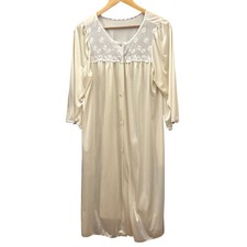 Vintage Sleepwear Shadowline Nightgown Cottagecore Grandma Core Coquette Retro