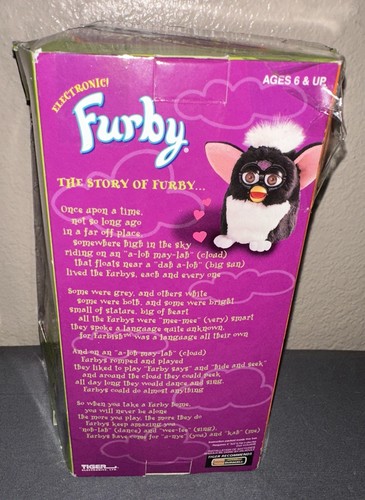 Vintage 1999 Rooster Furby, Red and Orange, NEW ~ Damaged Box - Picture 2 of 3