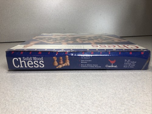 NEW & SEALED 1997 Cardinal Solid Wood Chess Premier Edition Oak Finish Board - Picture 3 of 10