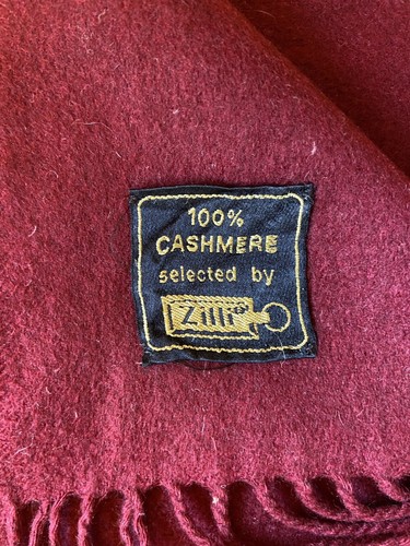 Zilli Scarf 100% Cashmere Magenta - Very Good Condition Retails $650 MADE ITALY - Picture 4 of 6
