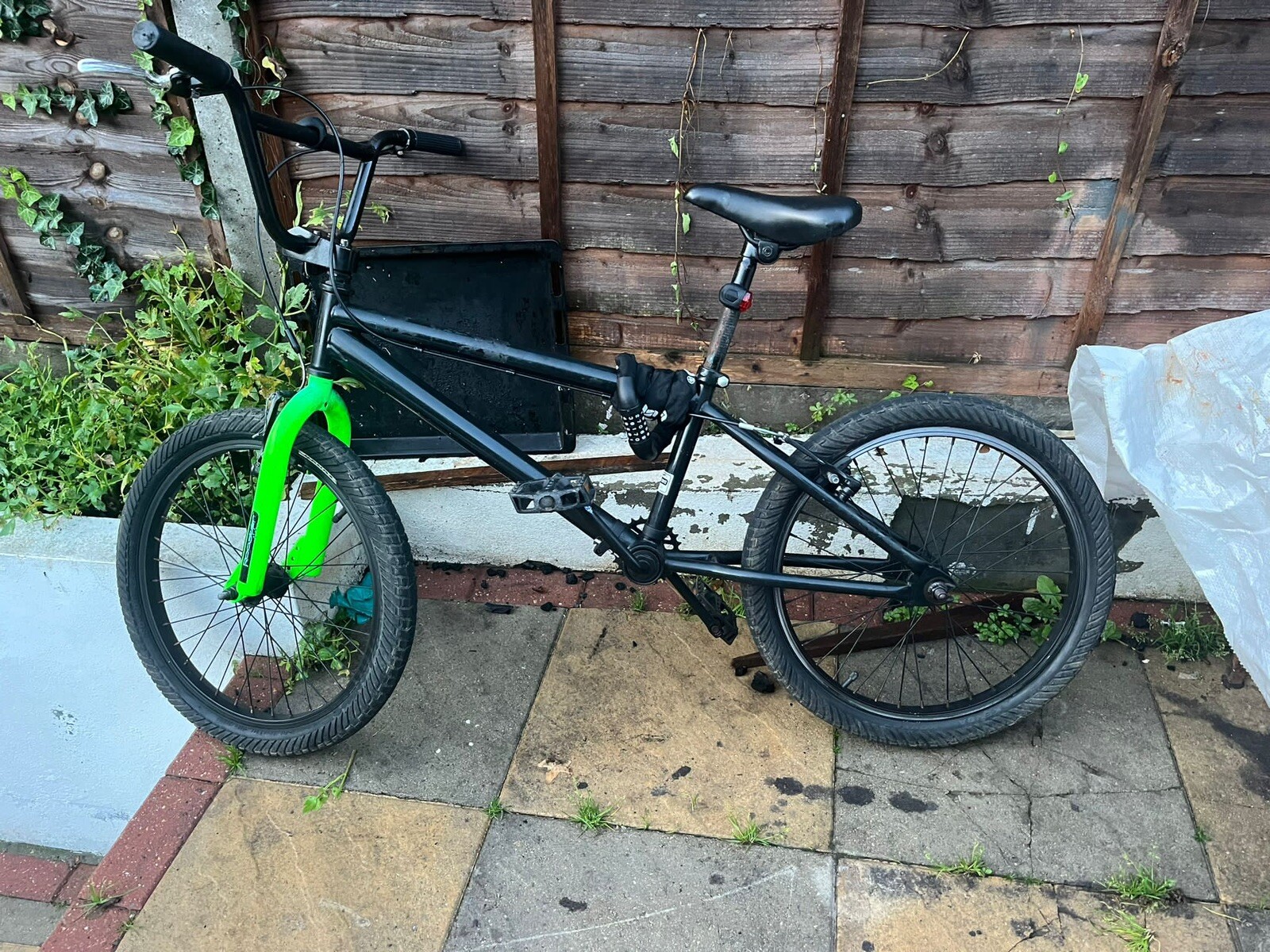BMX BIKE 20" Inch wheels Rooster Jamminator Black and Green eBay