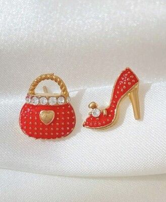 Rot & Gold Ohrringe - Mismatch Ohrringe - Stiletto Absatz Schuh & Handtasche Ohrringe
