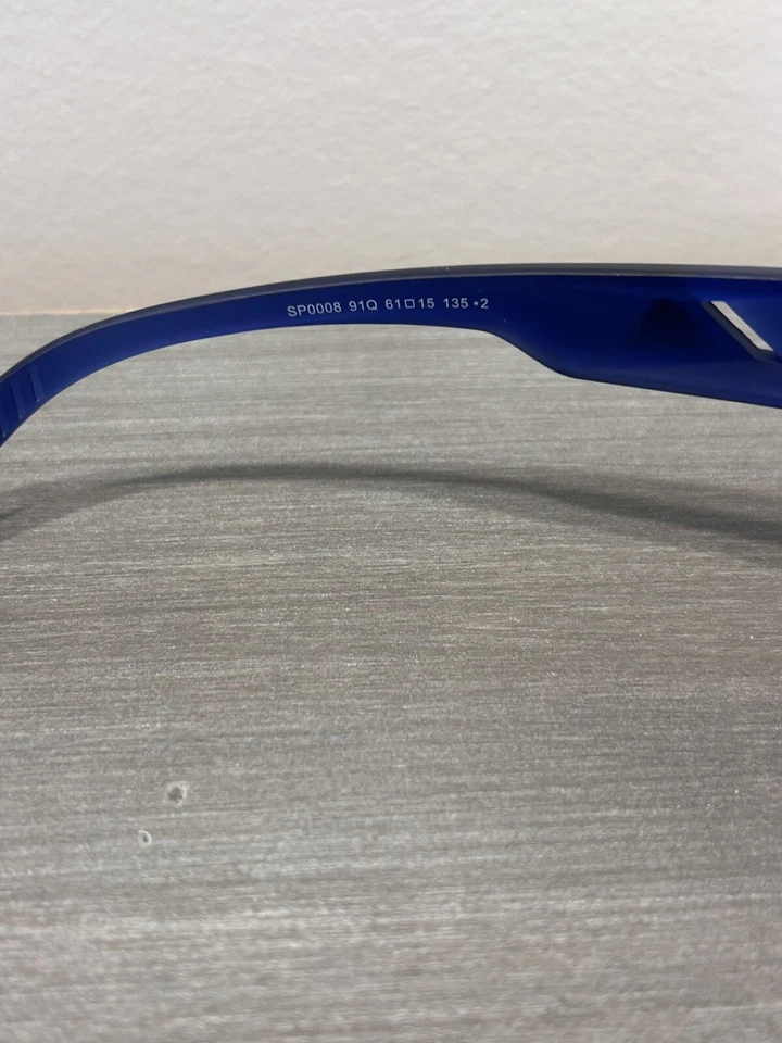 Gafas de sol deportivas de plástico azul mate Adidas SP0008 91Q marco 61-15-135 91Q Foto 3 de 4