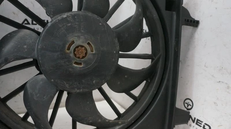 Chevrolet Malibu 2006-2012 3,6 L radiador ventilador montaje motor 20757667 OEM Foto 3 de 4