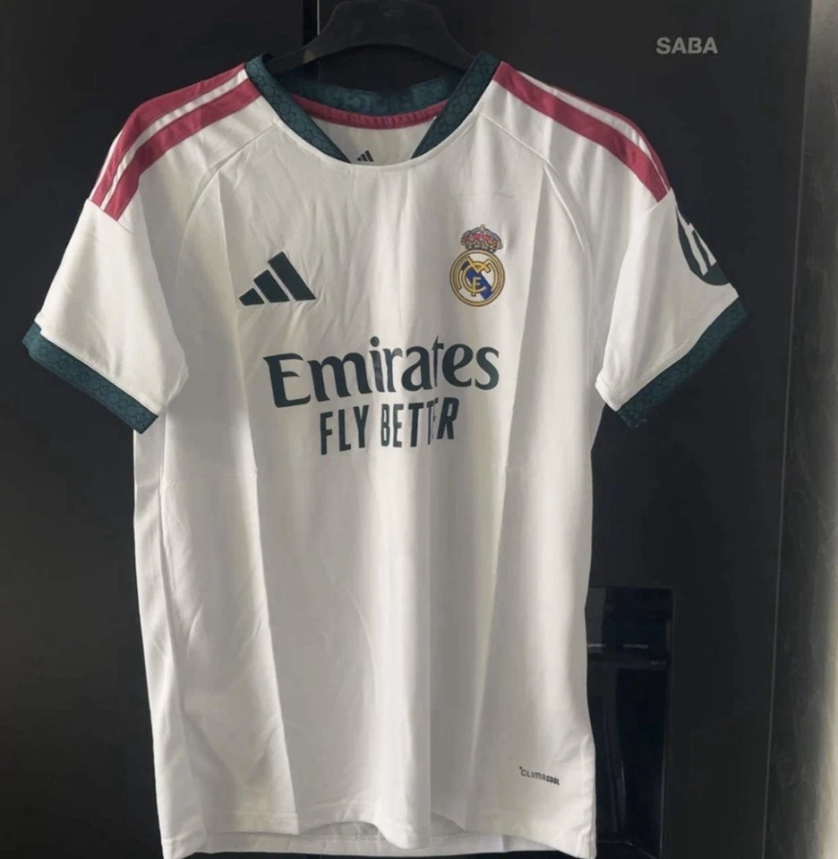adidas Maillot domicile Real Madrid manches courtes Taille M - Photo 1/1