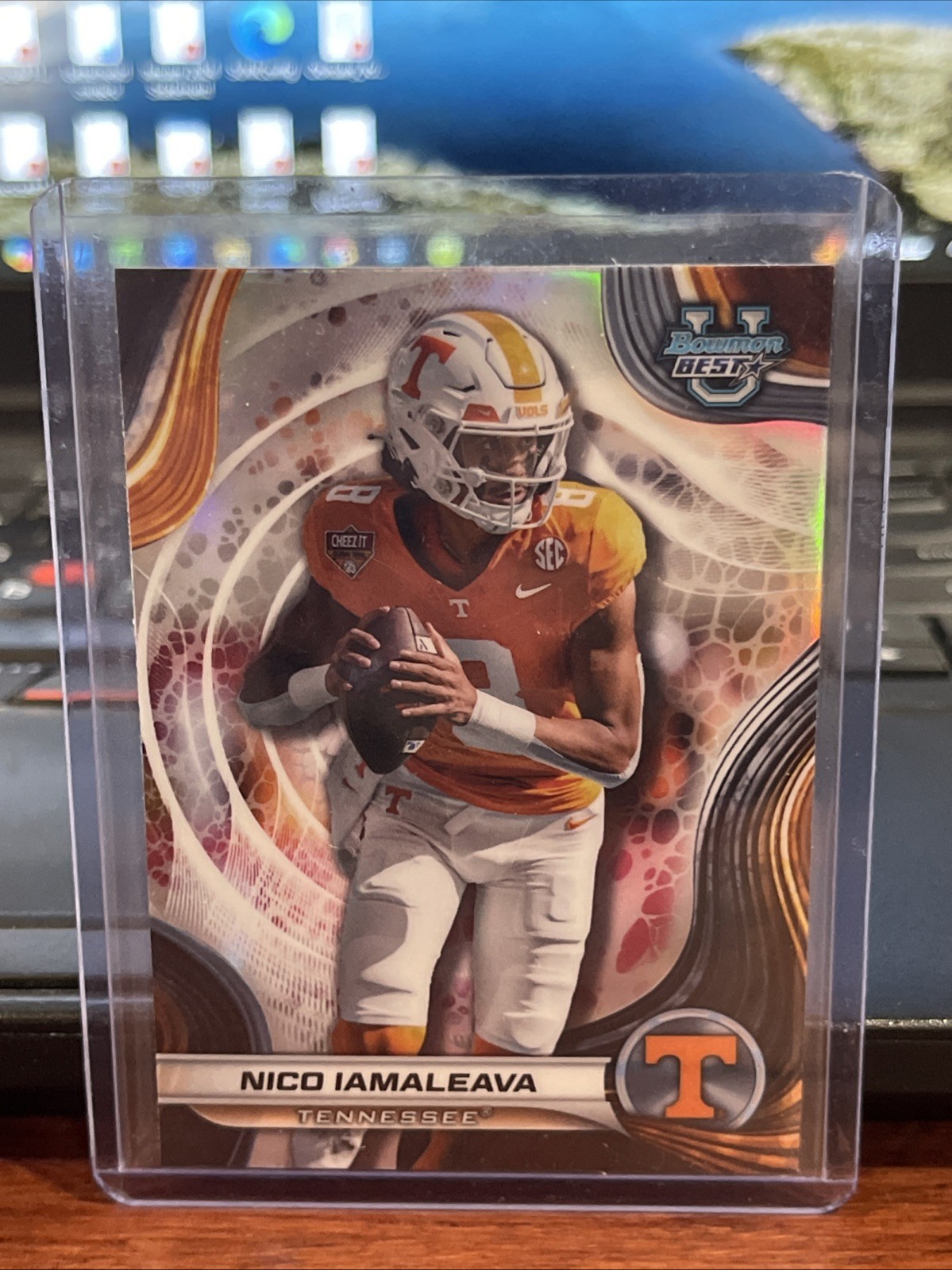 2024 Bowman Best U Nico Iamaleava Refractor #90 Volunteers