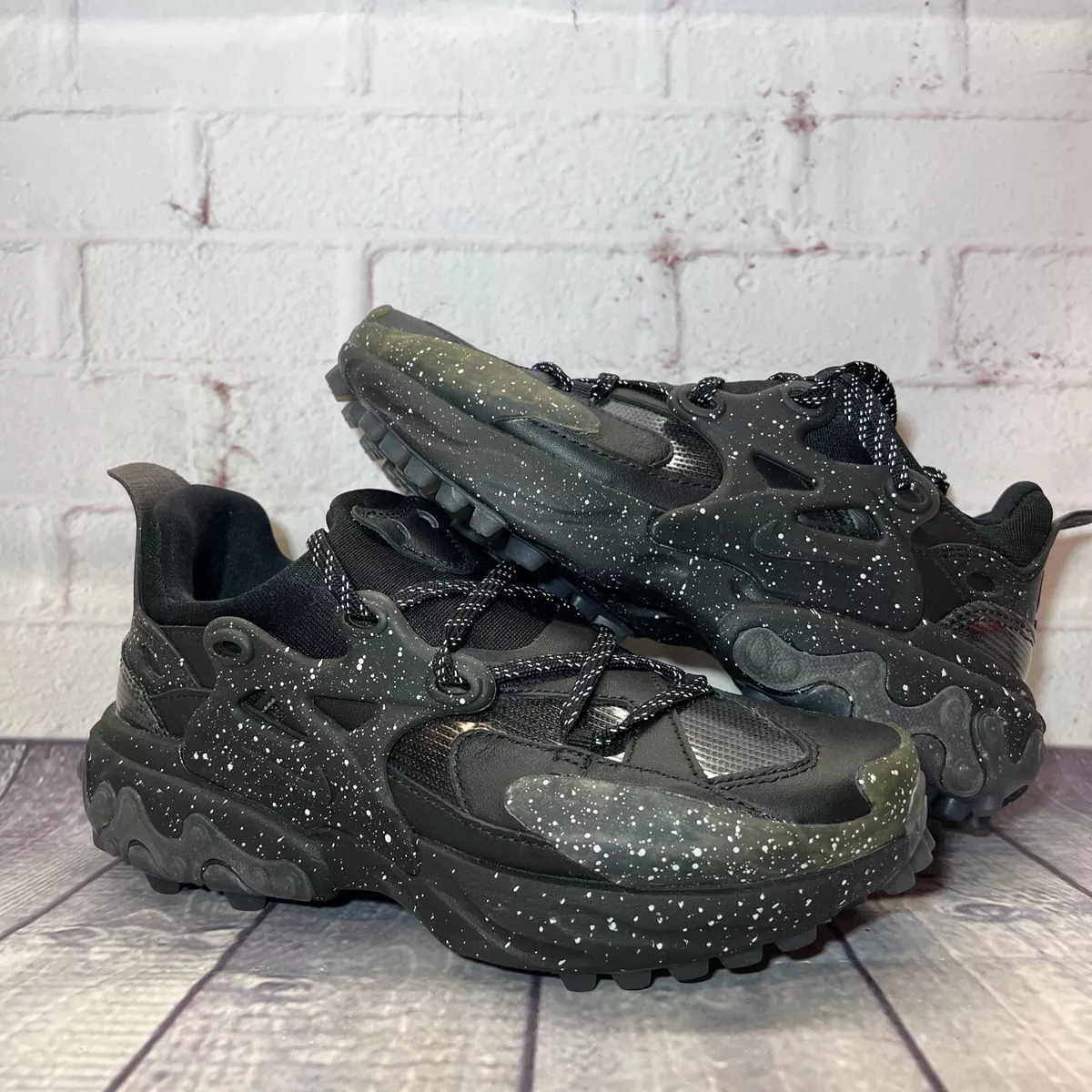 Nike react undercover black hotsell