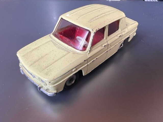 ルノー R8 - フランス ディンキートイズ #517 Dinky 517, Renault R8 - Free Price Guide & Review