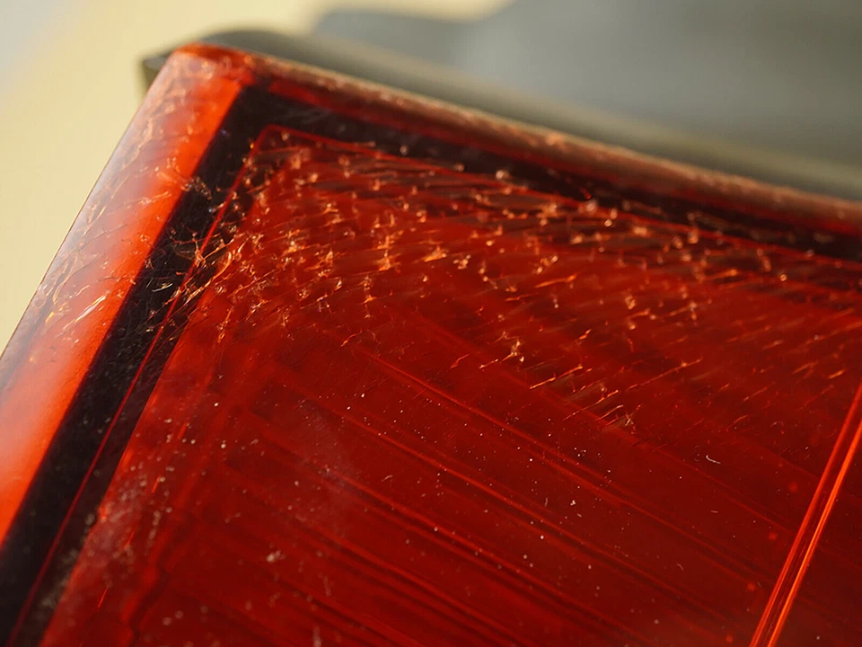 Conjunto de luz trasera de freno para Suzuki Verona 2004-2006 lado izquierdo OEM Foto 4 de 4