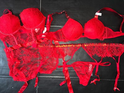 Victoria's Secret 新品 ストーンストラップ レースブラ 34A