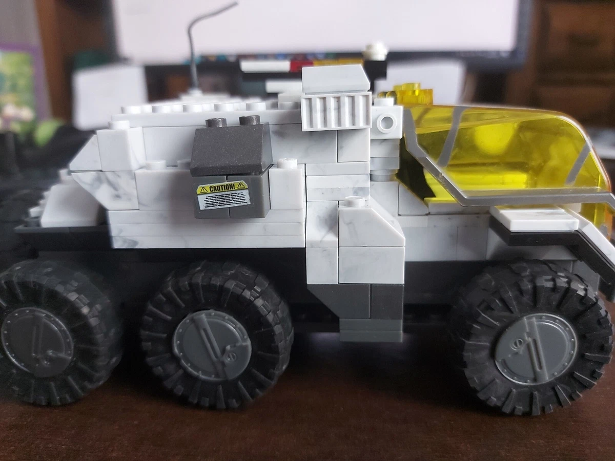 Arctic Gremlin: Halo Mega Bloks - UNSC Gremlin in White Custom Build