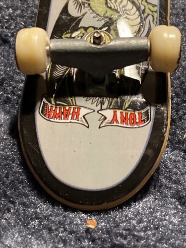 Tony Hawk Birdhouse Tech Deck 96mm Fingerboard Skateboard Rare 2007 Green Dragon - Picture 4 of 7