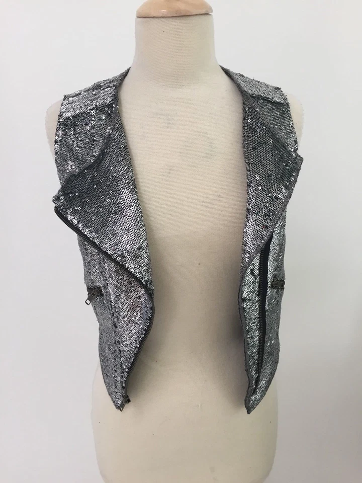 CHALECO MOTO LENTEJUELAS GEORGIE COMO SE VE EN NASHVILLE. ¡¡Agotado!! Precio original $298,00 Foto 4 de 4