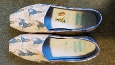 disney x toms pink sleeping beauty women's classics