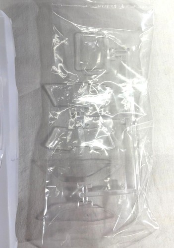 POLAR LIGHTS 1/25 GENE SNOW'S RAMBUNCTIOUS FUNNY CAR KIT NEW OPEN BOX - Picture 4 of 11
