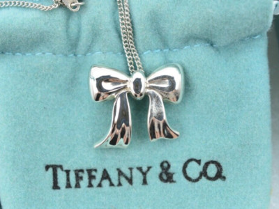 Tiffany & Co.Bow Ribbon Necklace Pendant Sterling Silver 925