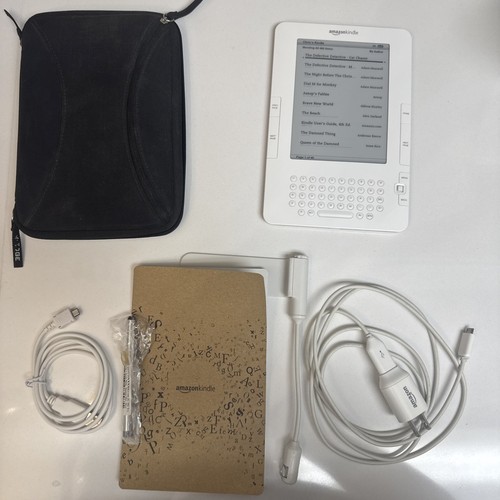 Amazon Kindle White 2nd Generation Model D00701 2GB, Tested and Has Accessories