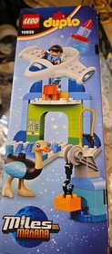 New 2016 Lego Duplo - Disney - Miles From Tomorrowland Stellosphere Hangar 10826