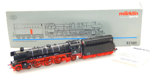 Märklin H0 37101 Dampflok BR 01 1066 der UEF - digital | Condition: Gebraucht