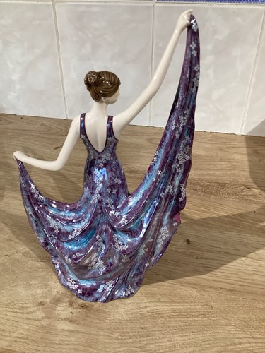 Royal Worcester Stunning Figurine ‘Dancing By Moonlight Ltd Edition Immaculate! - Picture 7 of 20