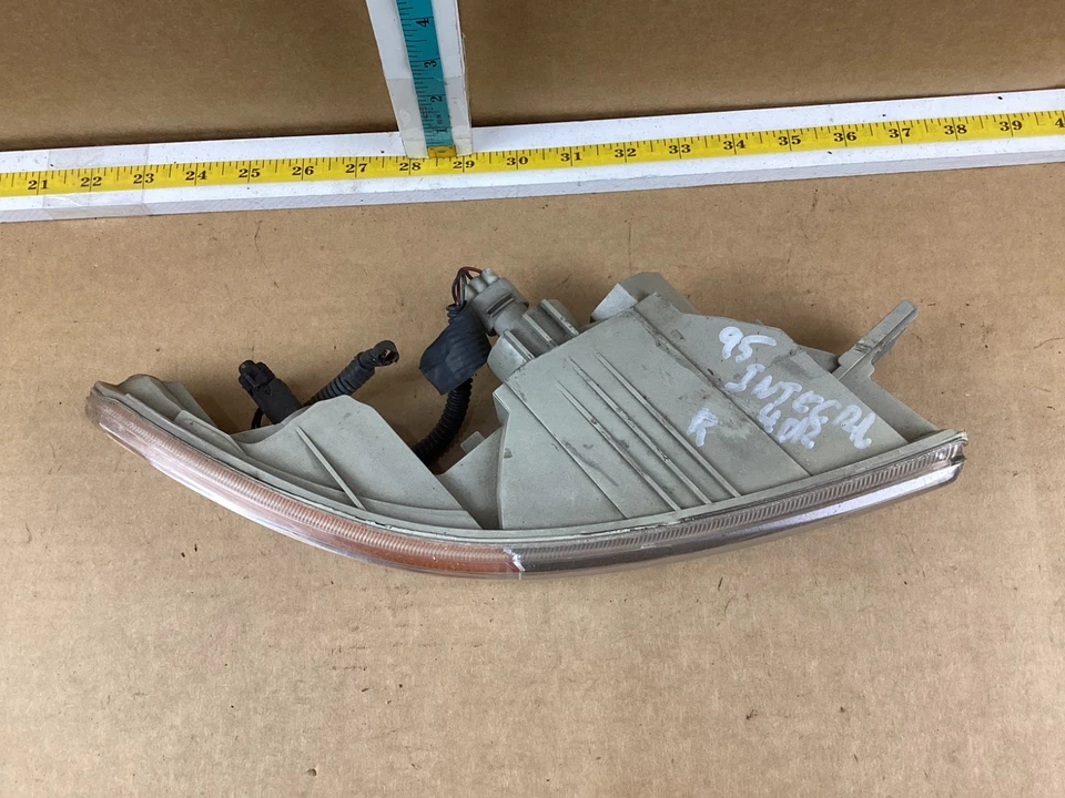 Luz intermitente esquina parachoques delantero derecho Acura Integra 1994-1997 Foto 4 de 4