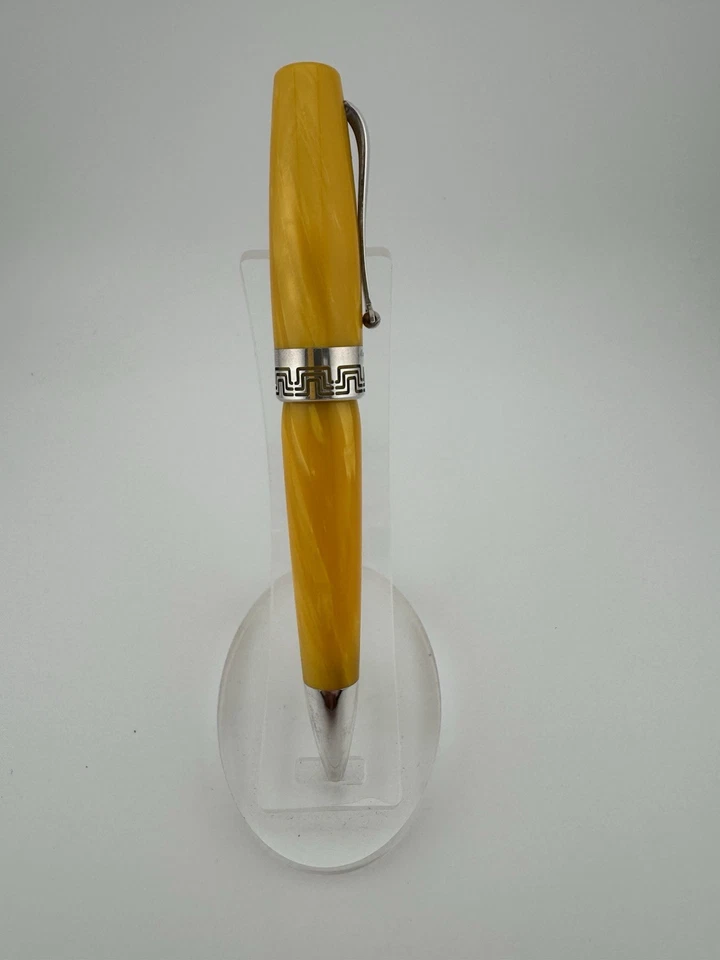 Montegrappa Miya Ballpoint Pen ISMYTBCY Silver and Yellow Celluloid. - Image 4 of 4