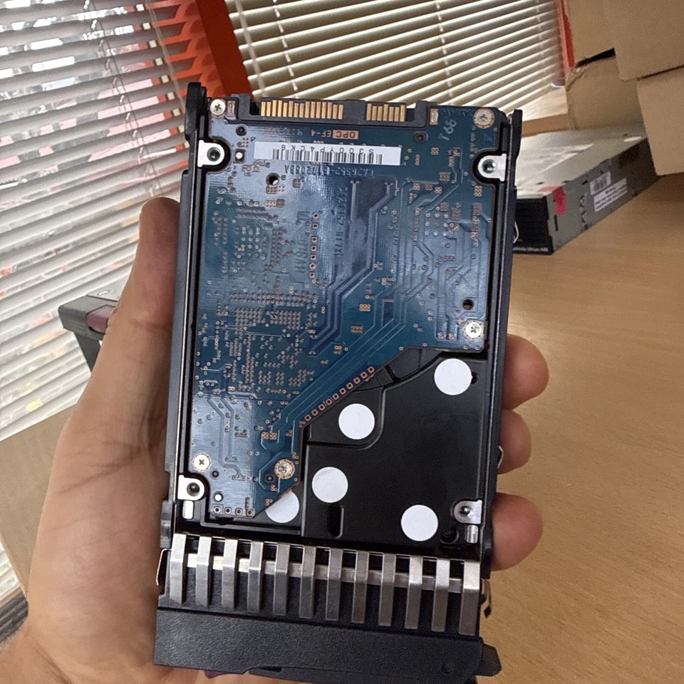 HP HPE 300GB 2.5'' SFF SAS 10K MSA Hard Drive MSA2 518011-002 - Image 4 of 4