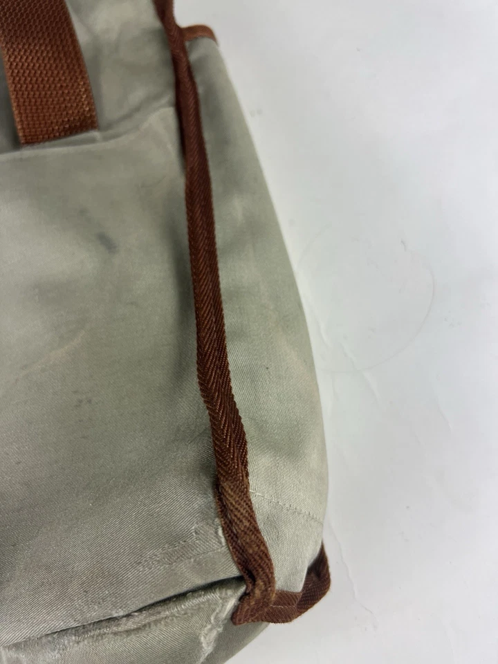Vintage Leica Khaki Leather Camera Bag With Shoulder Strap - Image 4 of 4