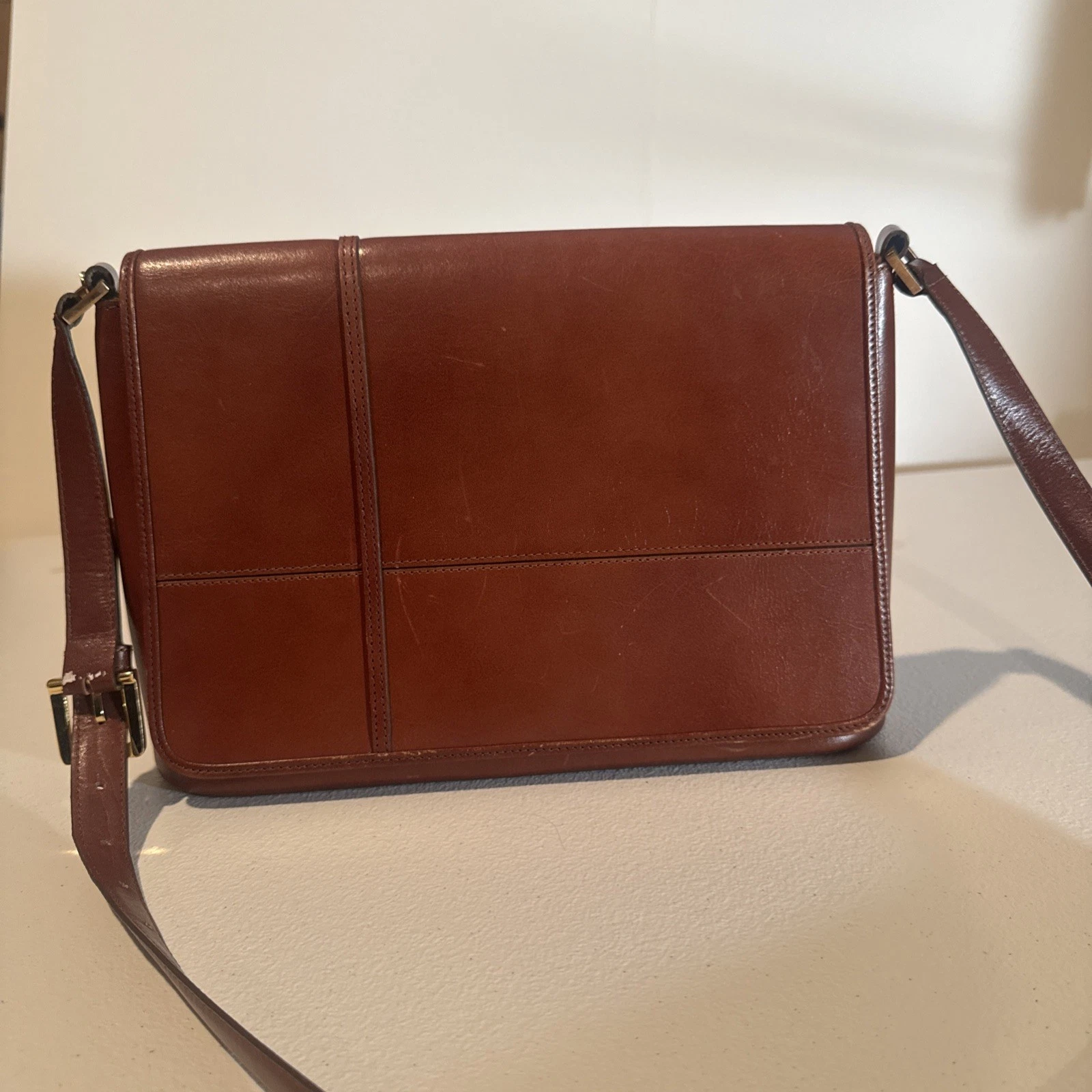 ETIENNE AIGNER Hand Made Leather Handbag Oxblood Burgundy magnetic close