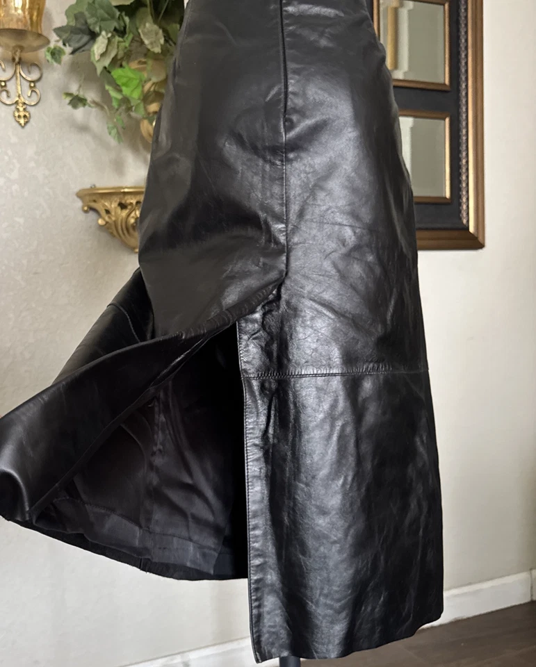 Kenneth Cole Women's High-Waisted Real Black Leather Back Slit Pencil Skirt Sz 8 - Image 4 of 4
