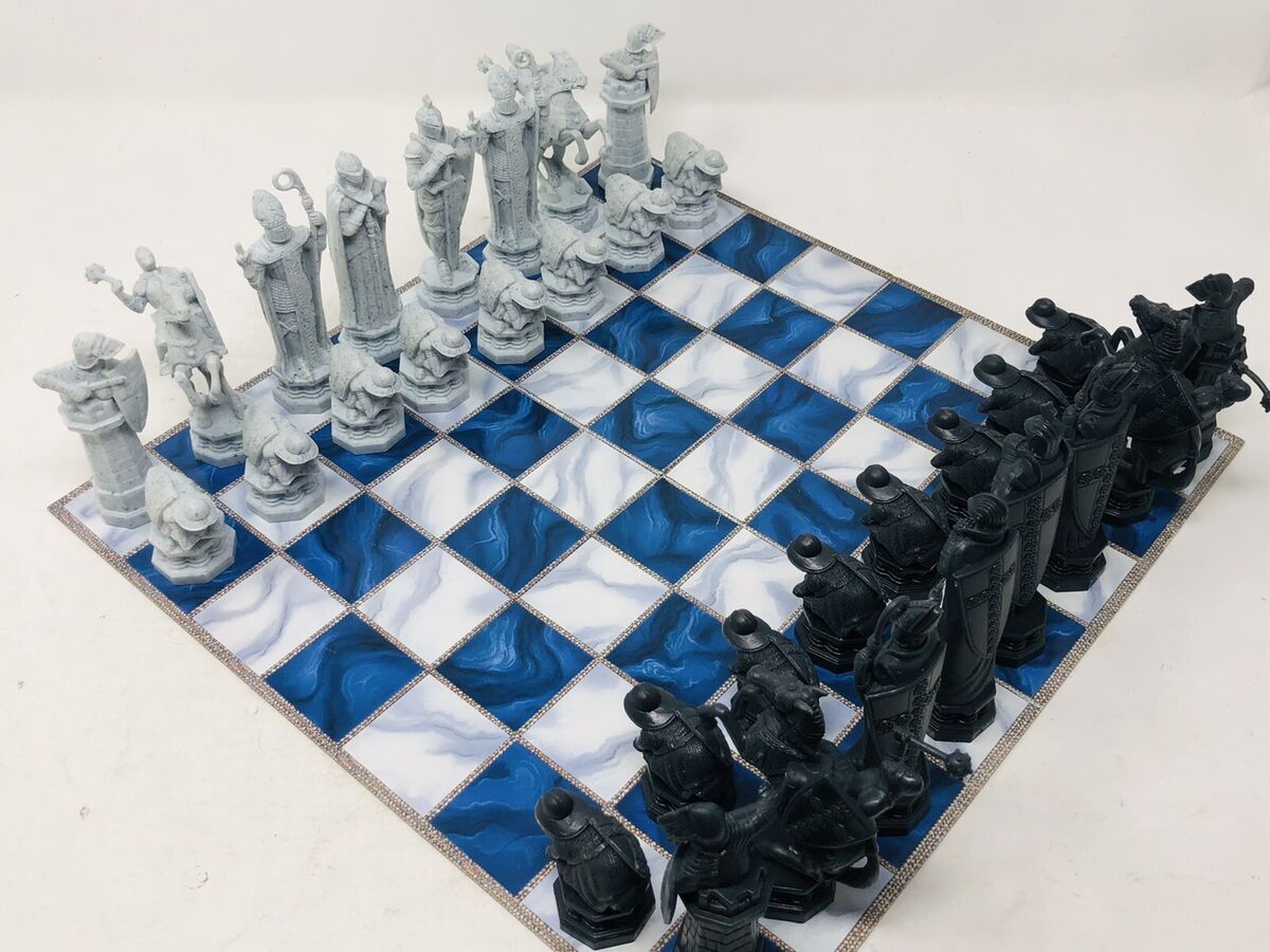 XADREZ DO WINDOWS 7 - Pesquisa Google  Chess set, Harry potter chess set,  Harry potter chess