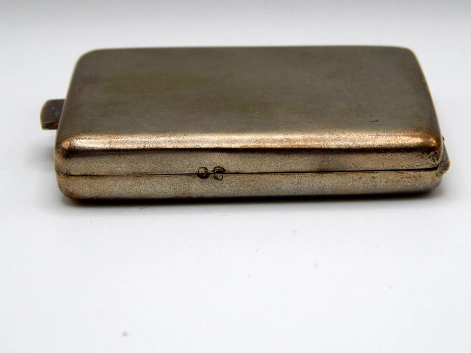 Estuche de plata vintage con sello de origen europeo Foto 3 de 4