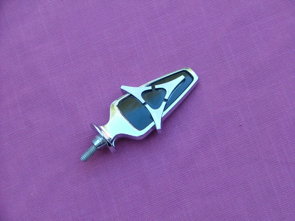 1963 Dodge 880 hood ornament, NOS! 2417499 - Image 4 of 4