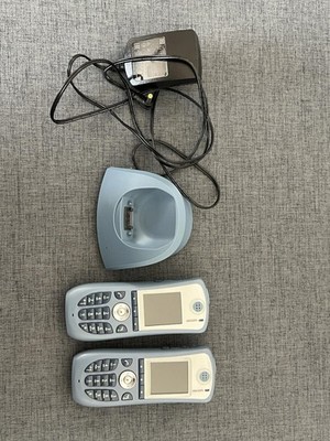 Ascom i62 Model WH1-AADA/2C Wireless IP Phone with battery + Charging Dock