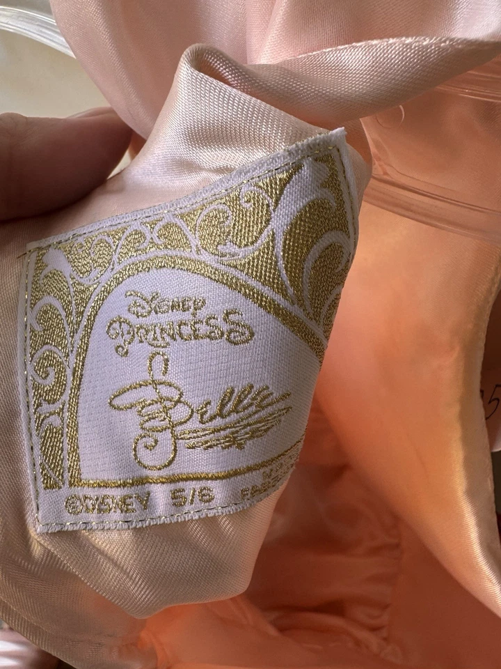 Vestido princesa Belle Disney para meninas de 5 a 6 anos - Imagem 4 de 4