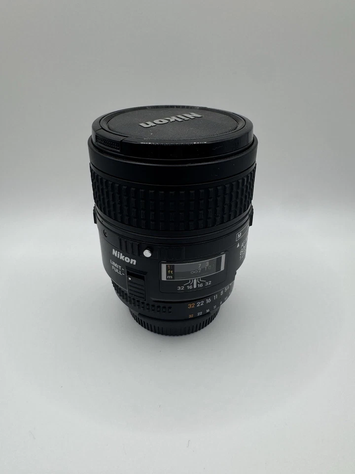 Nikon AF Micro Nikkor 60mm f/2.8D Macro Prime Lens with Cap - Image 3 of 4